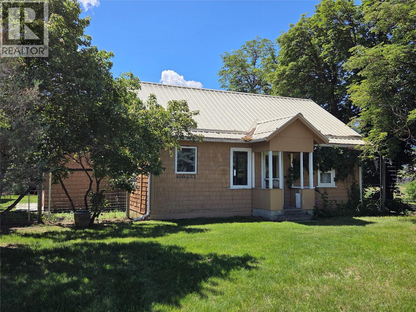 780 CAMERON Avenue - 2