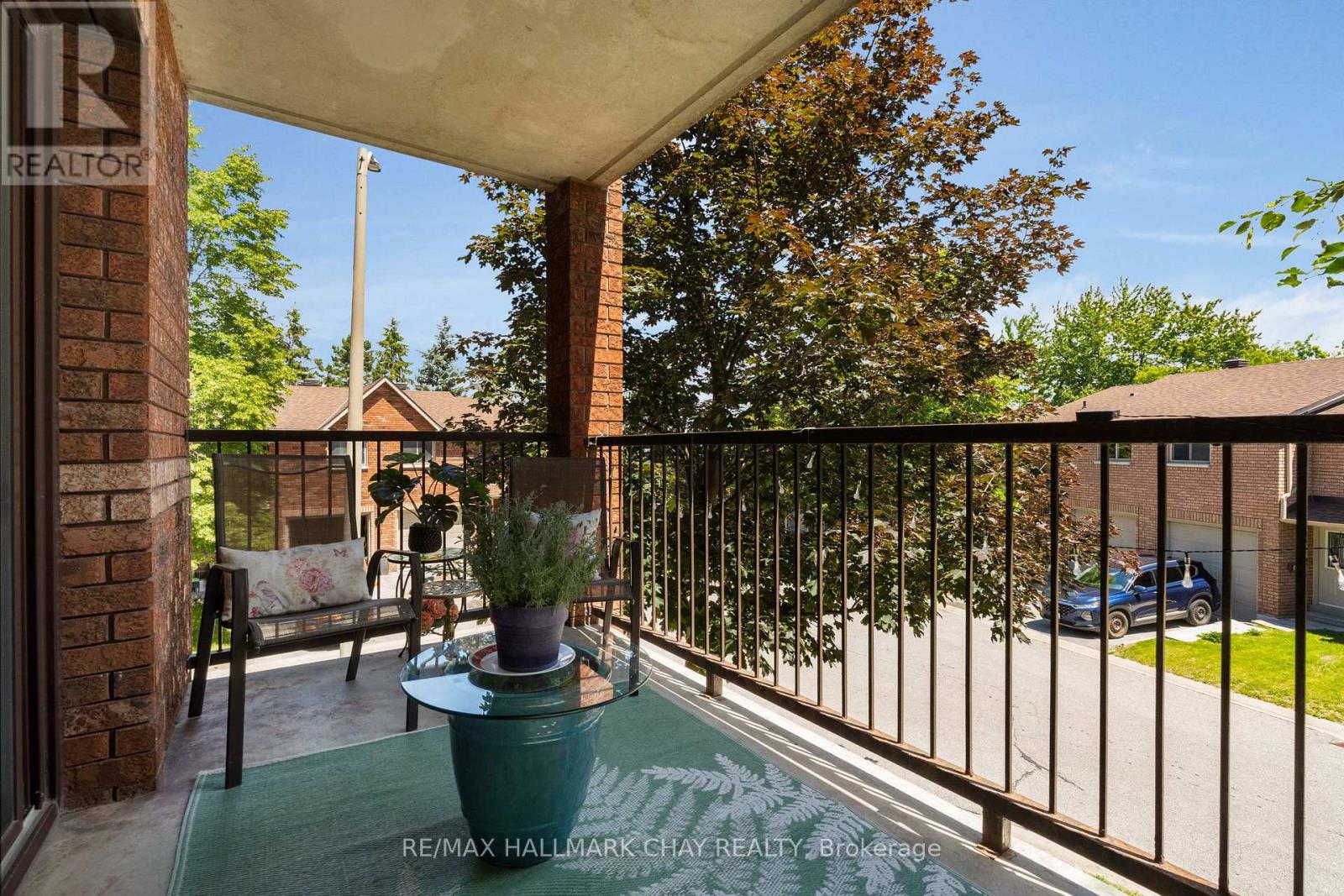 #103 1 QUAIL CRESCENT - 23