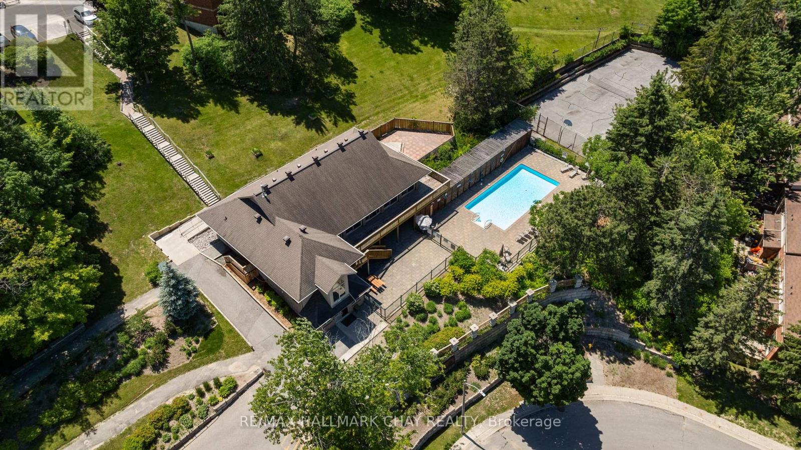 #103 1 QUAIL CRESCENT - 30