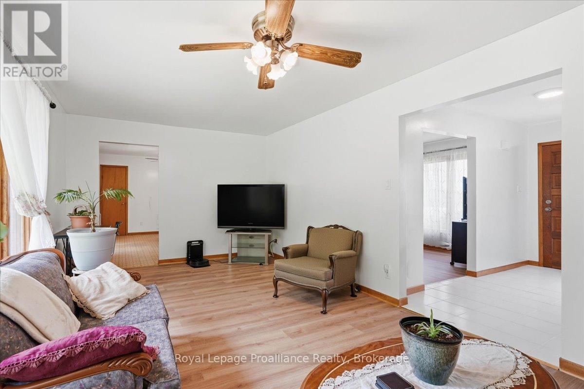 1302 WINGFIELD ROAD - 12