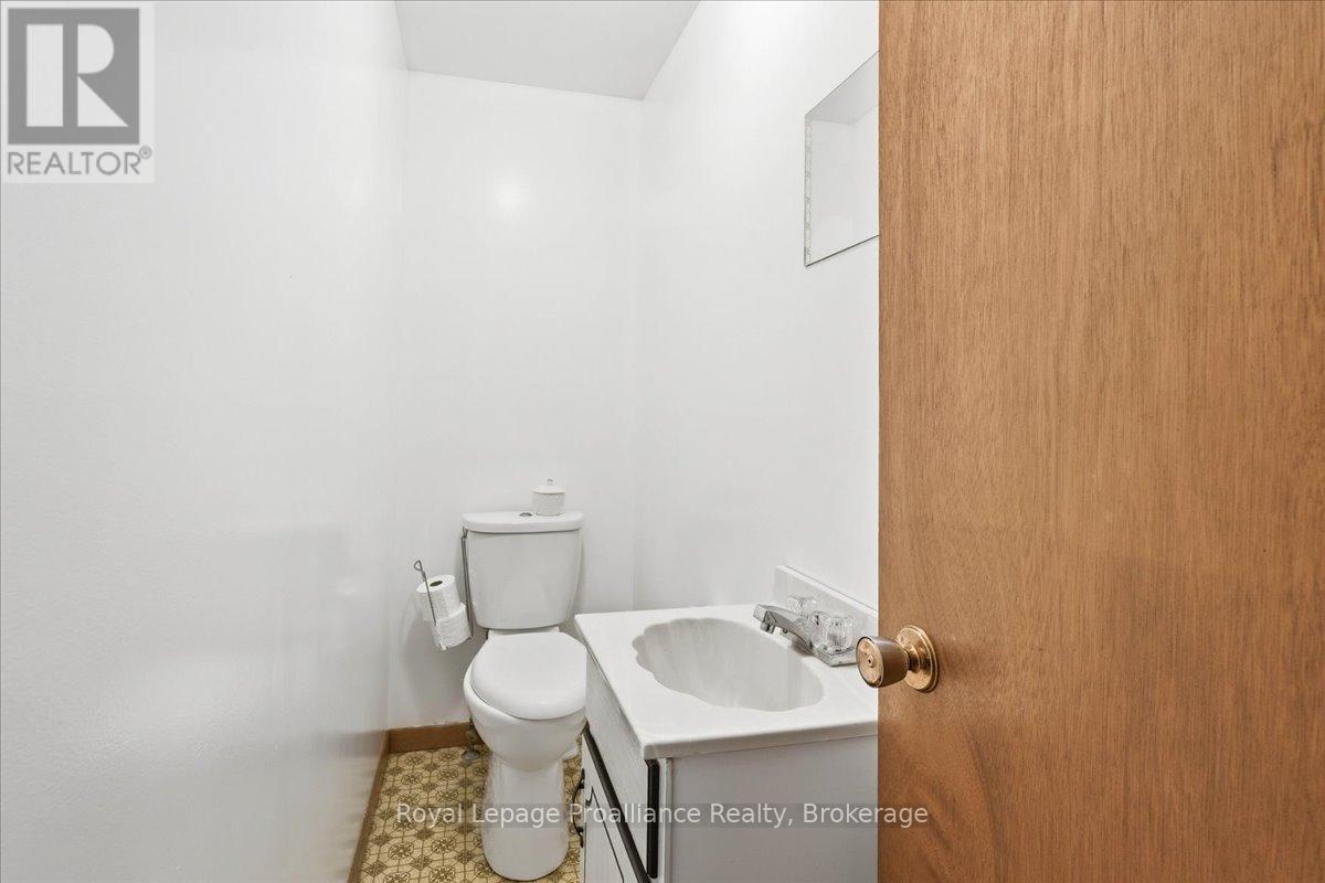 1302 WINGFIELD ROAD - 20