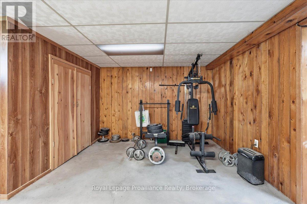 1302 WINGFIELD ROAD - 35