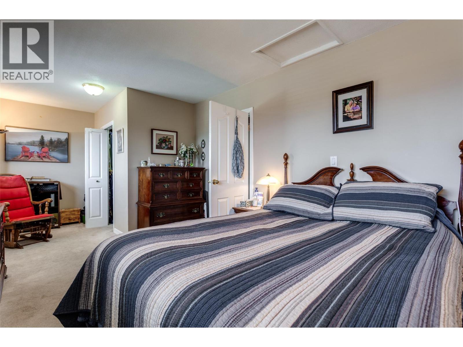 1290 Mountain Avenue, Kelowna