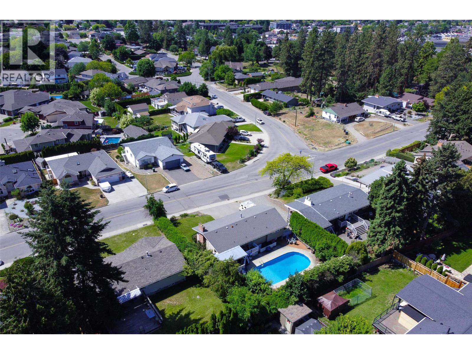 1290 Mountain Avenue, Kelowna