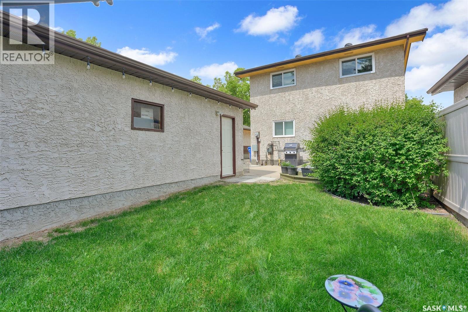 785 Bard CRESCENT N — photo 42