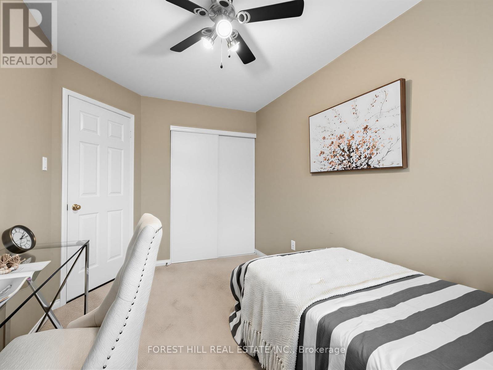 39 PRAIRIE ROSE CIRCLE - 35