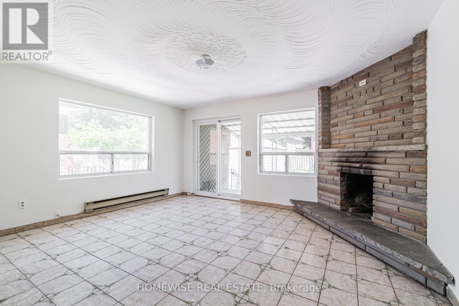 25 MARLEE AVENUE - 10