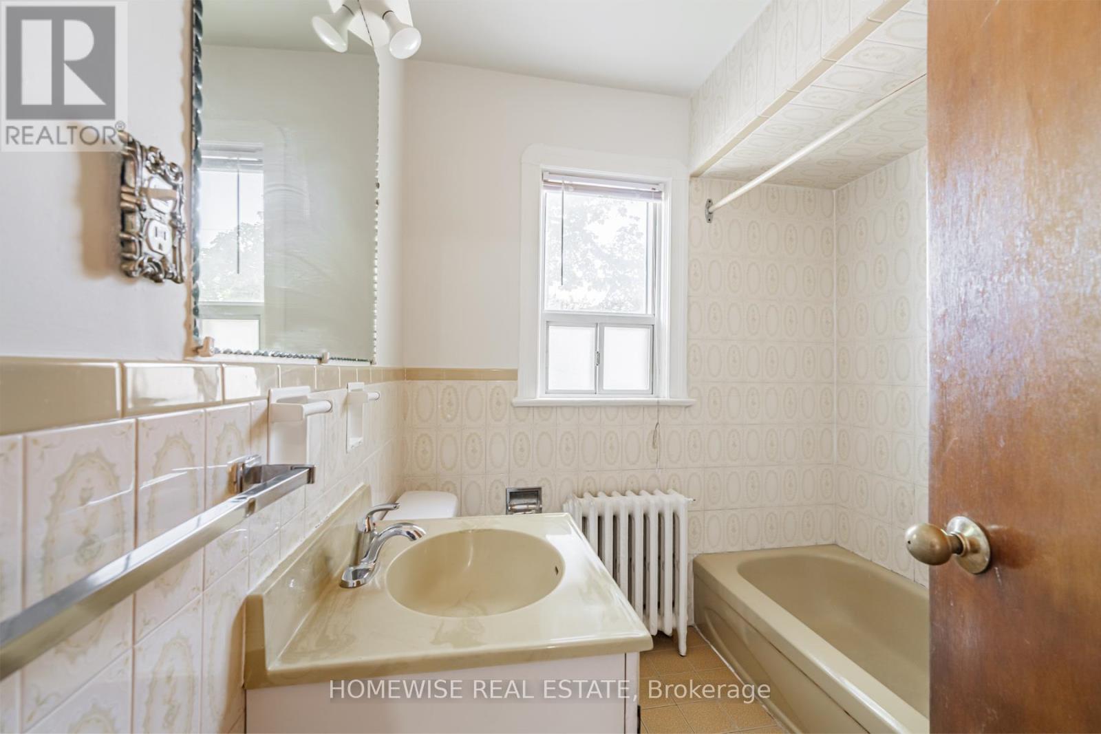 25 MARLEE AVENUE - 17