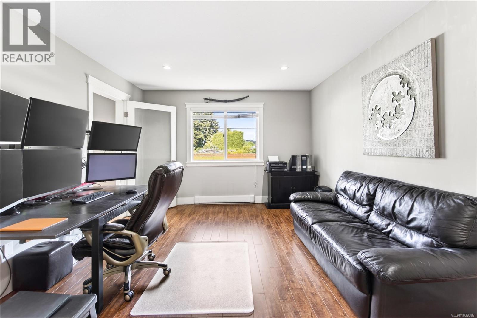 3115 Uplands Dr - 29
