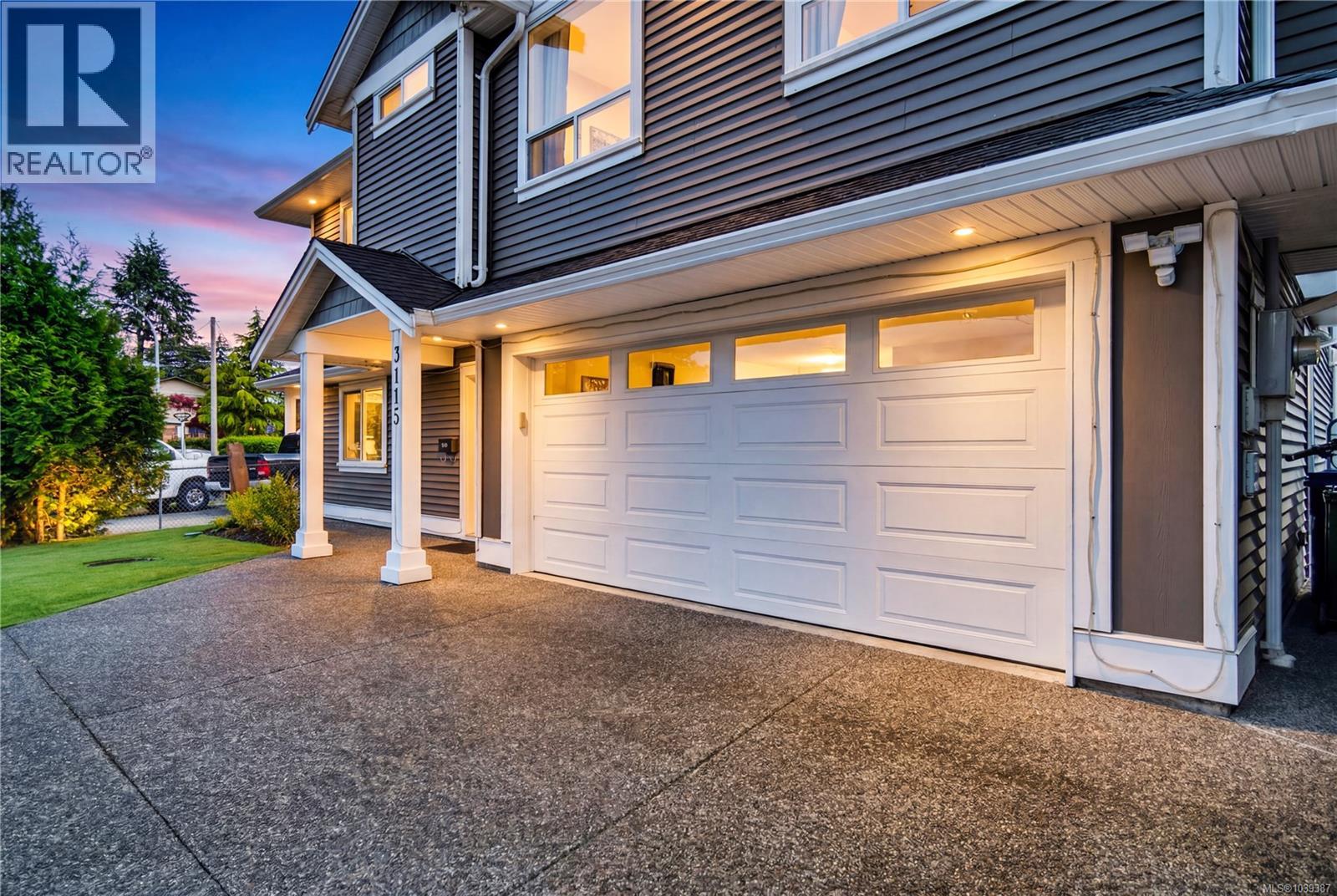 3115 Uplands Dr - 55