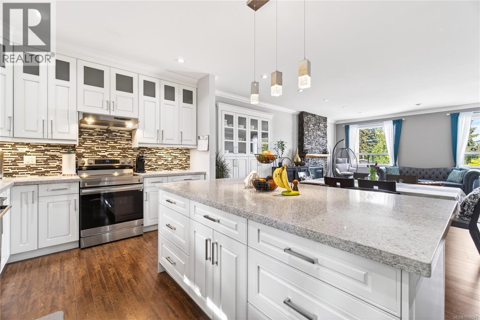 3115 Uplands Dr - 18