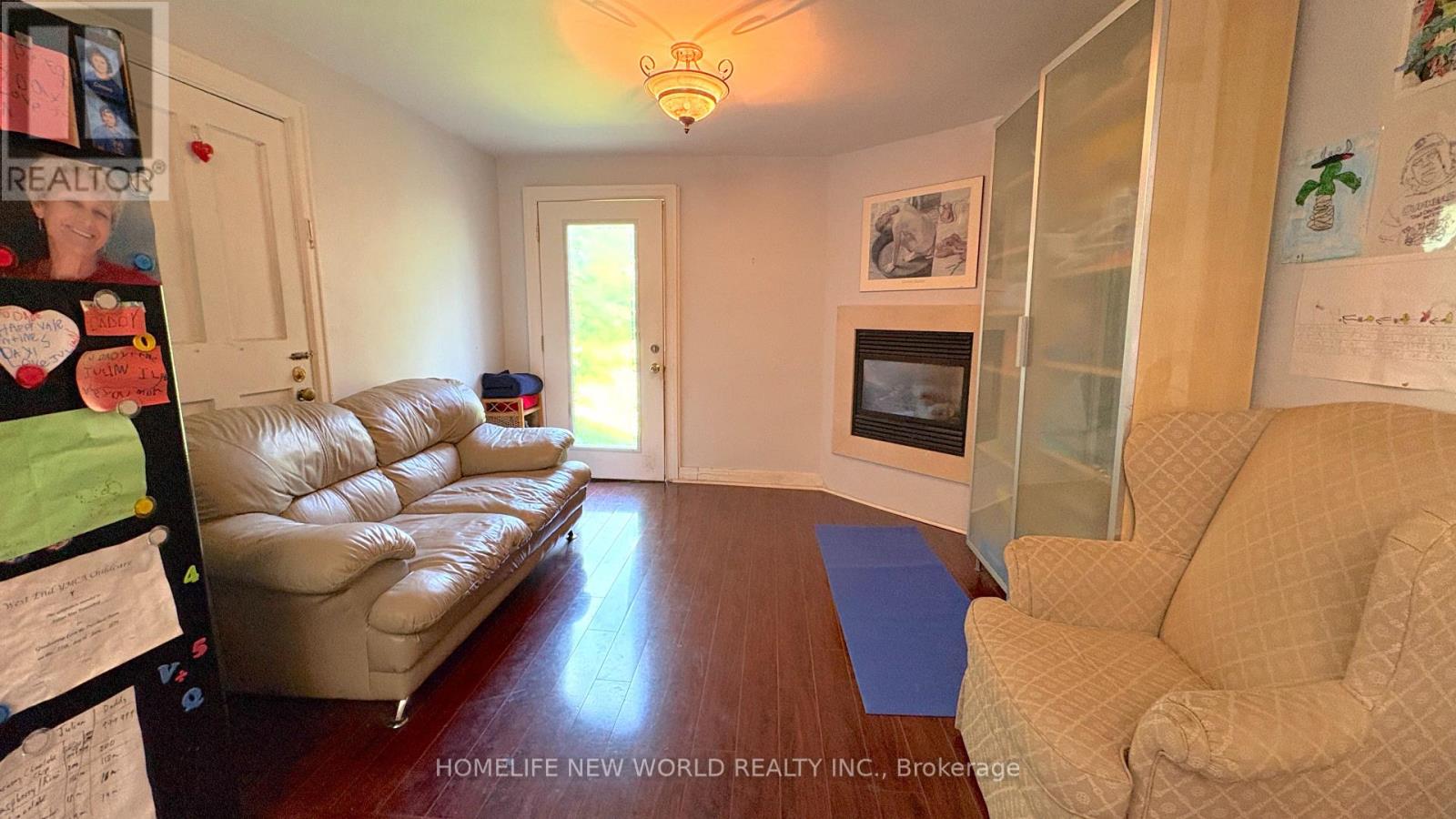 8 BURNFIELD AVENUE - 16