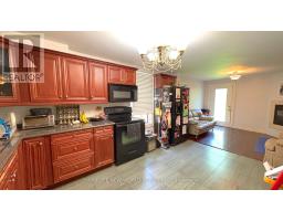 8 Burnfield Avenue, Toronto, ON M6G1Y5 Photo 14
