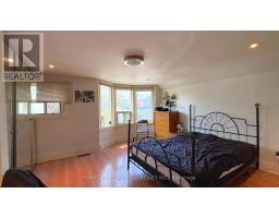 8 Burnfield Avenue, Toronto, ON M6G1Y5 Photo 19
