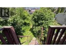 8 Burnfield Avenue, Toronto, ON M6G1Y5 Photo 29
