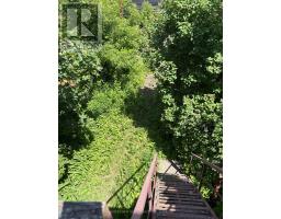 8 Burnfield Avenue, Toronto, ON M6G1Y5 Photo 30