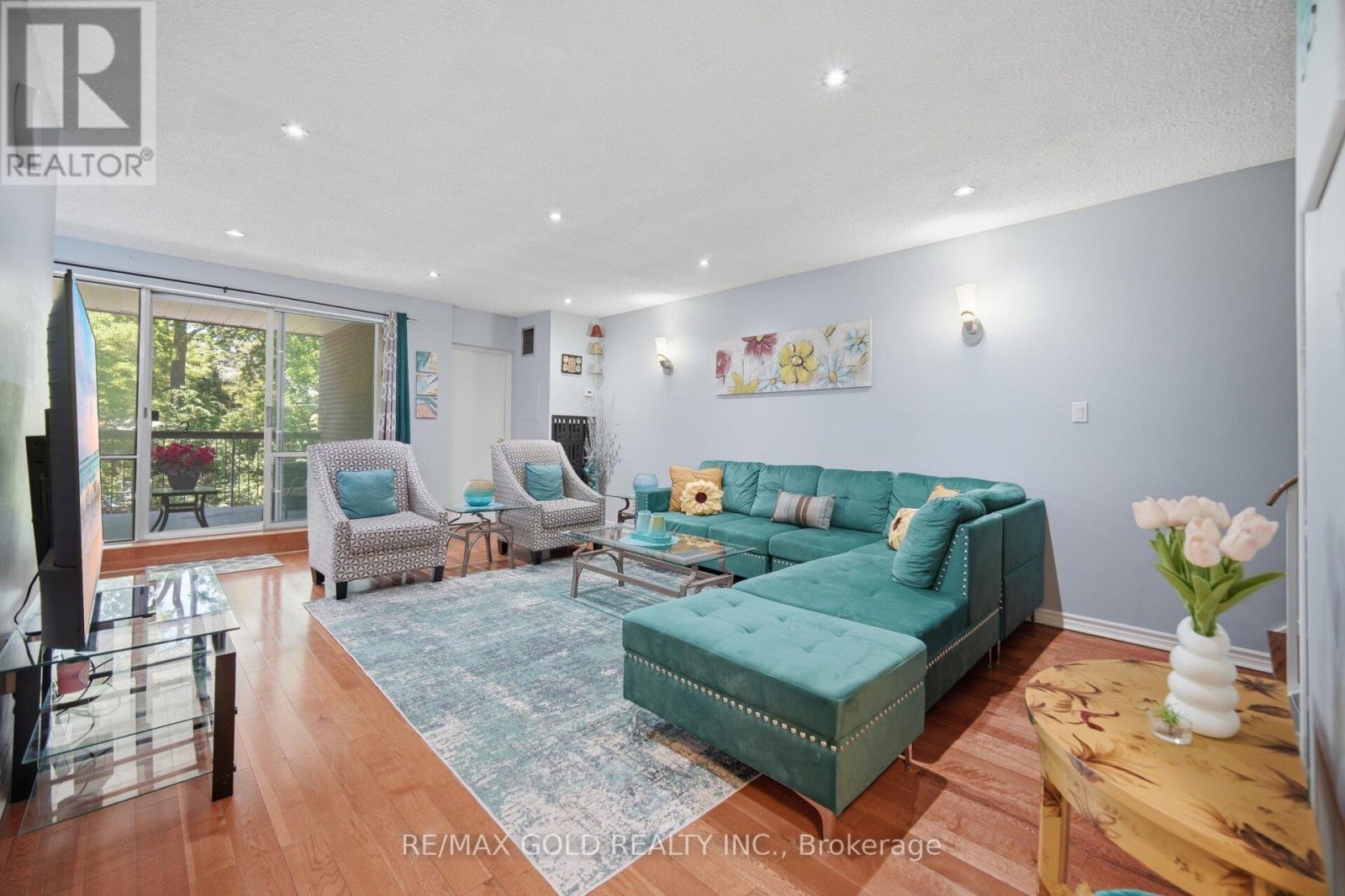 #251 3025 THE CREDIT WOODLANDS DRIVE - 10