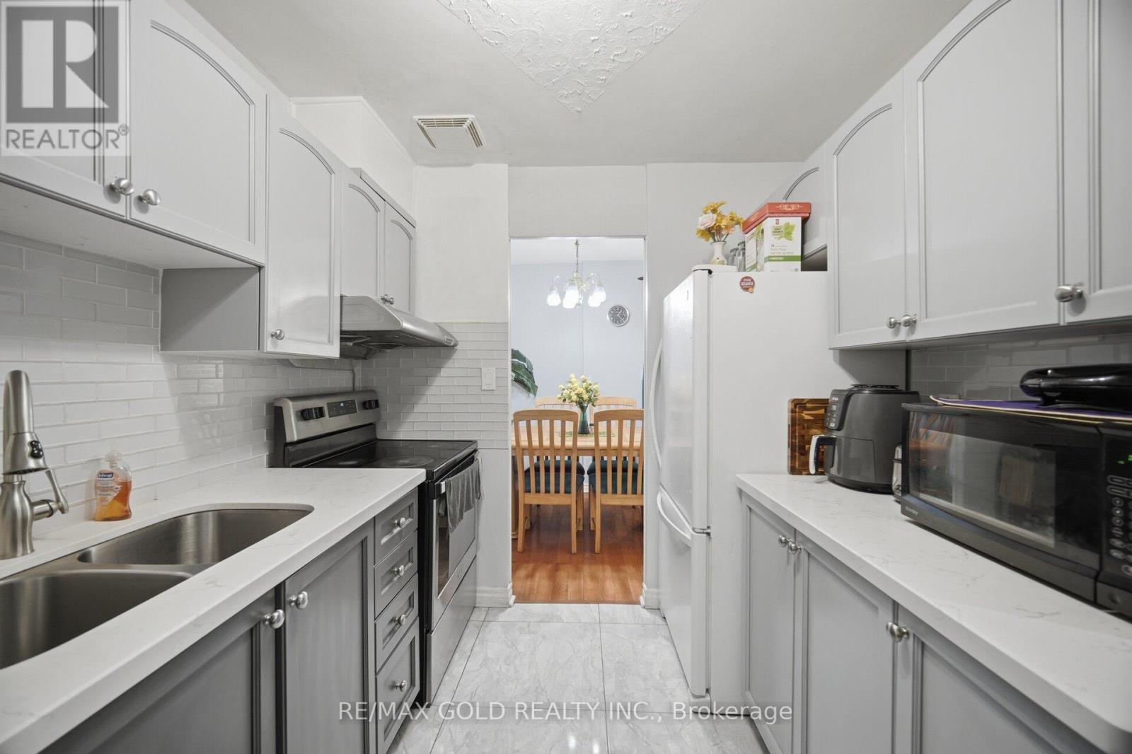 #251 3025 THE CREDIT WOODLANDS DRIVE - 16