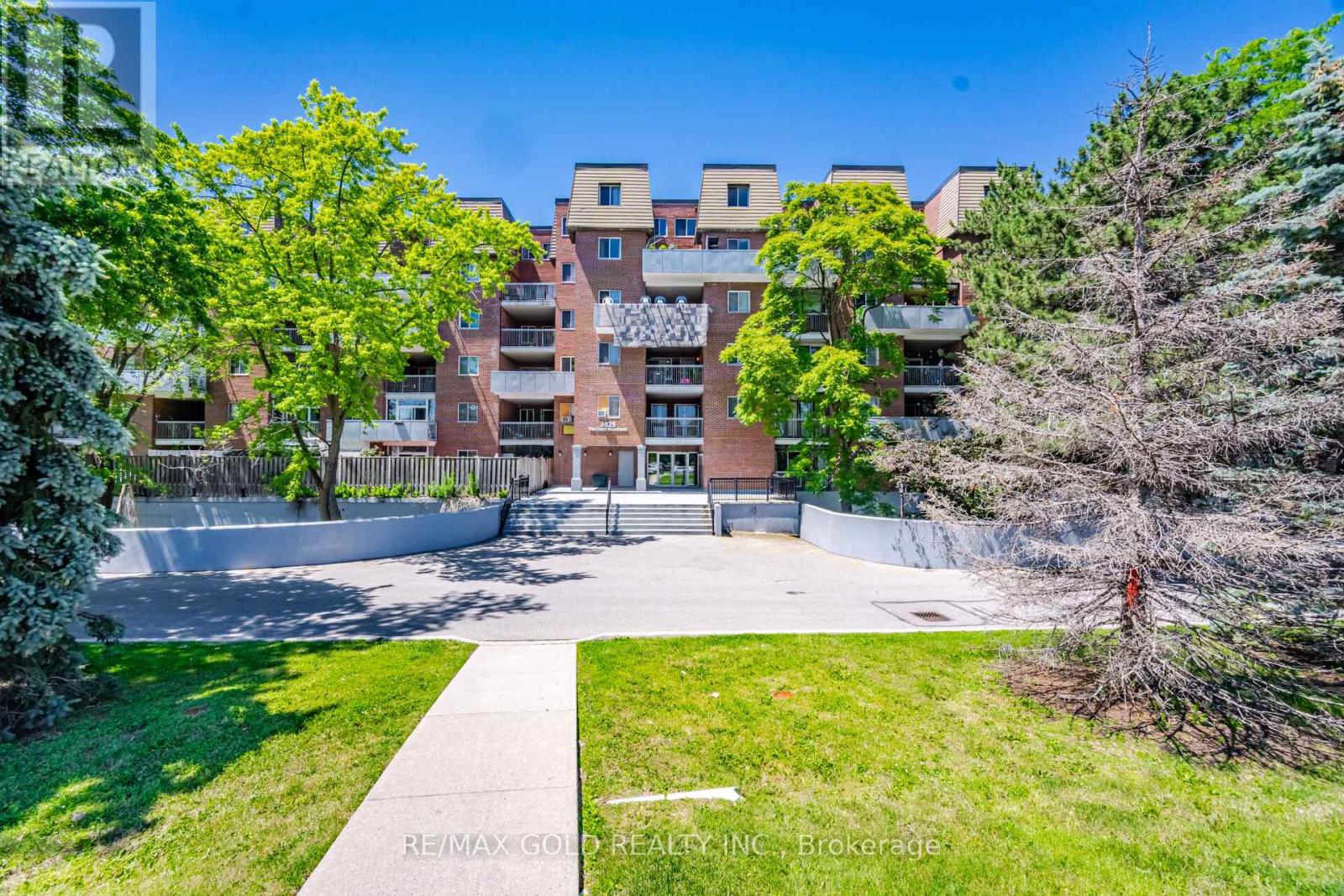 #251 3025 THE CREDIT WOODLANDS DRIVE - 2