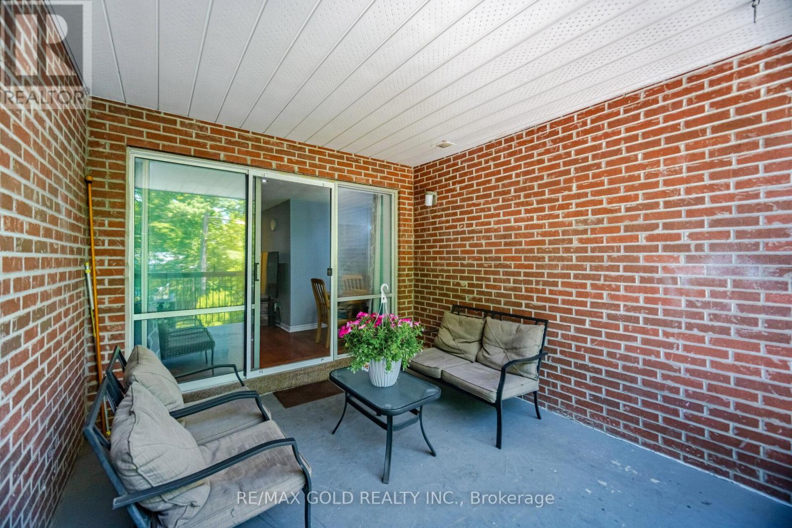 #251 3025 THE CREDIT WOODLANDS DRIVE - 44
