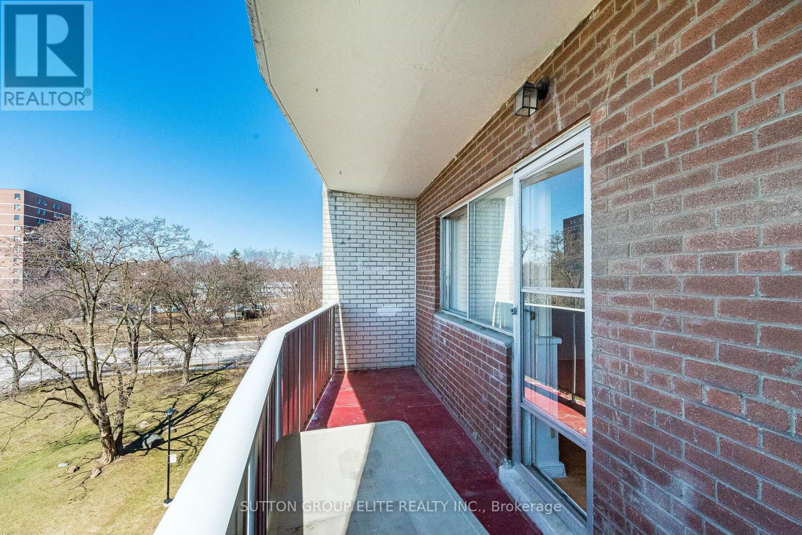 #502 1660 BLOOR STREET - 44