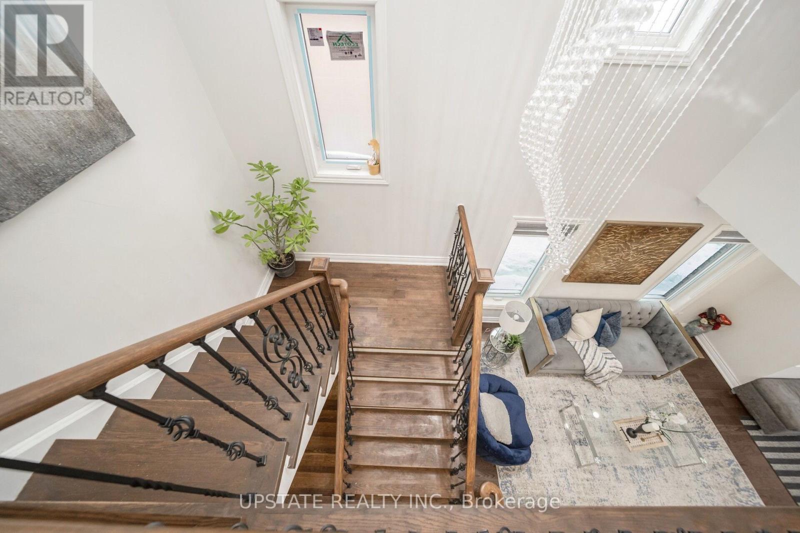 12 BRAMFIELD STREET - 24