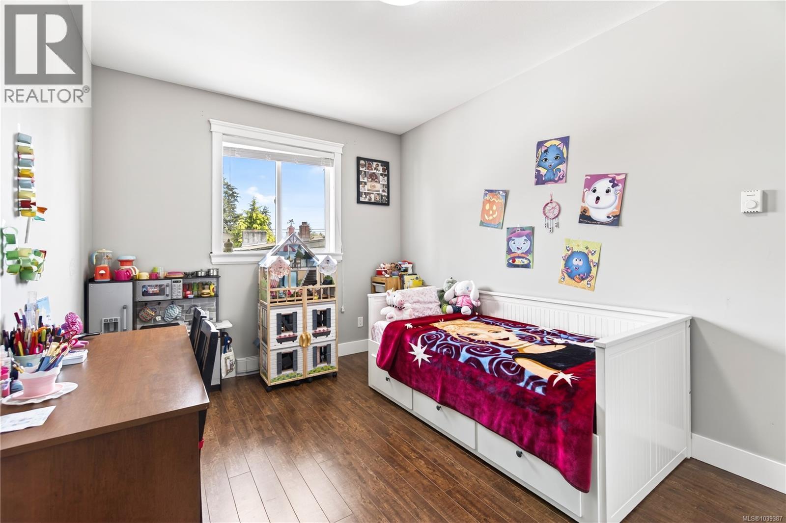 3115 Uplands Dr - 27