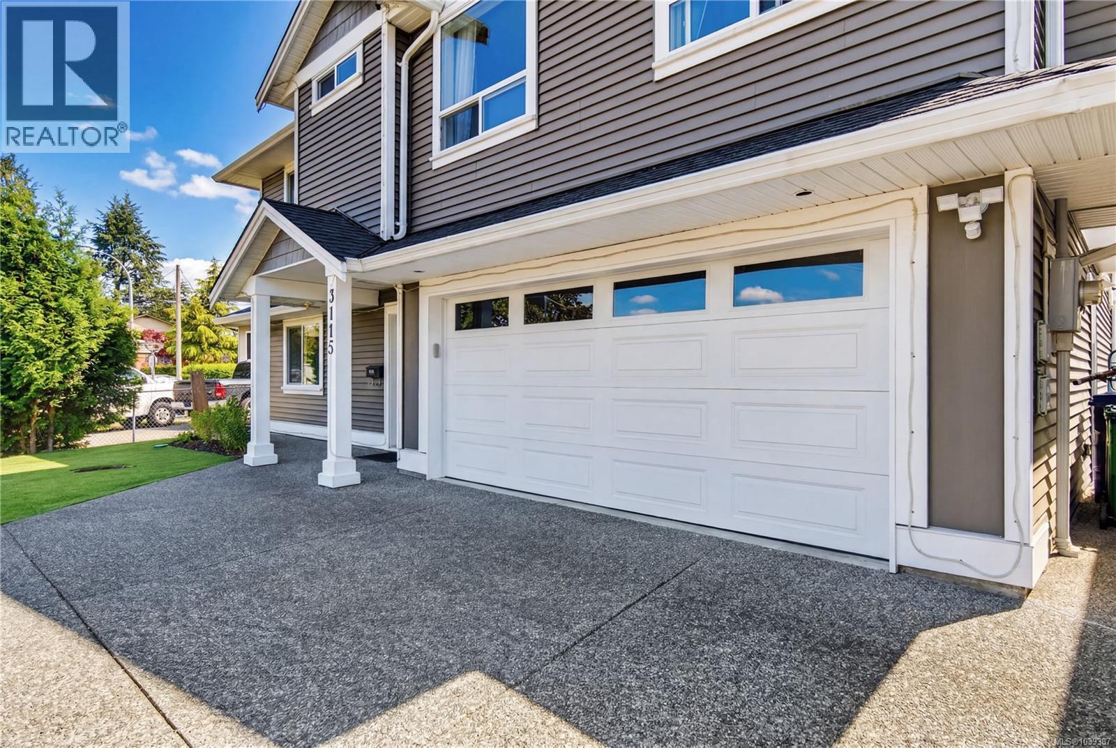 3115 Uplands Dr - 44