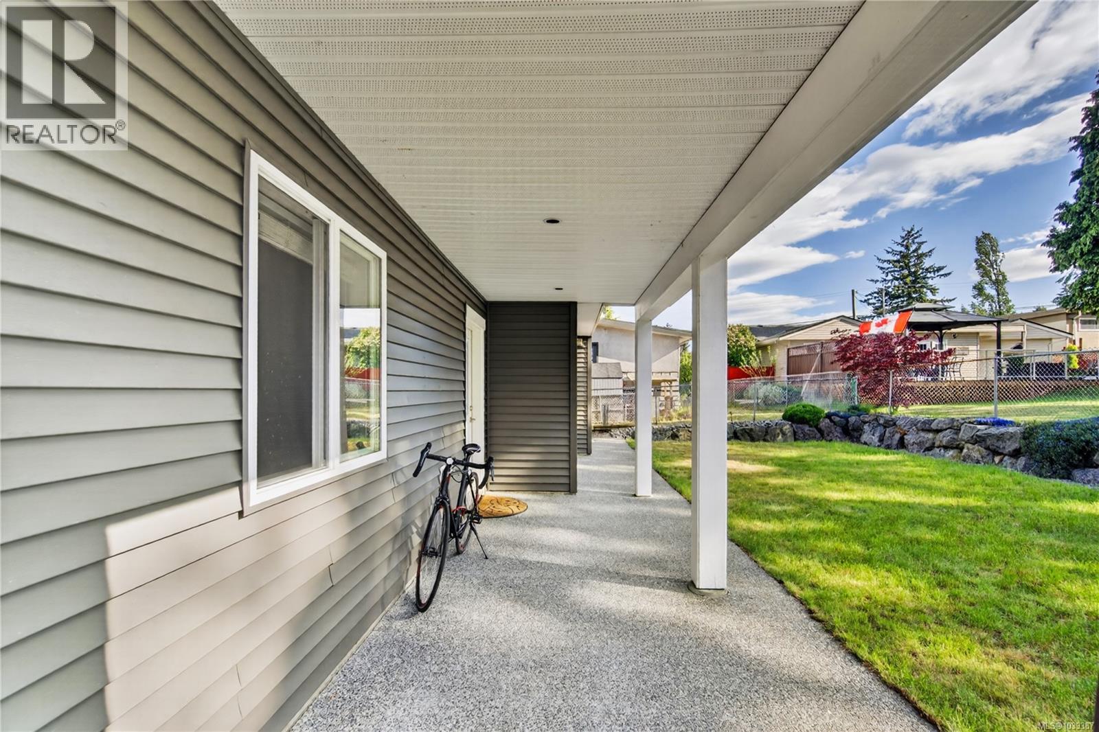 3115 Uplands Dr - 47
