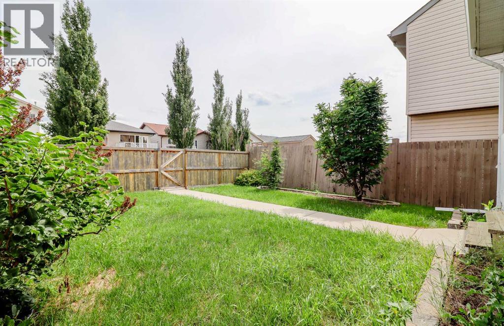 9701 90A Street — photo 25