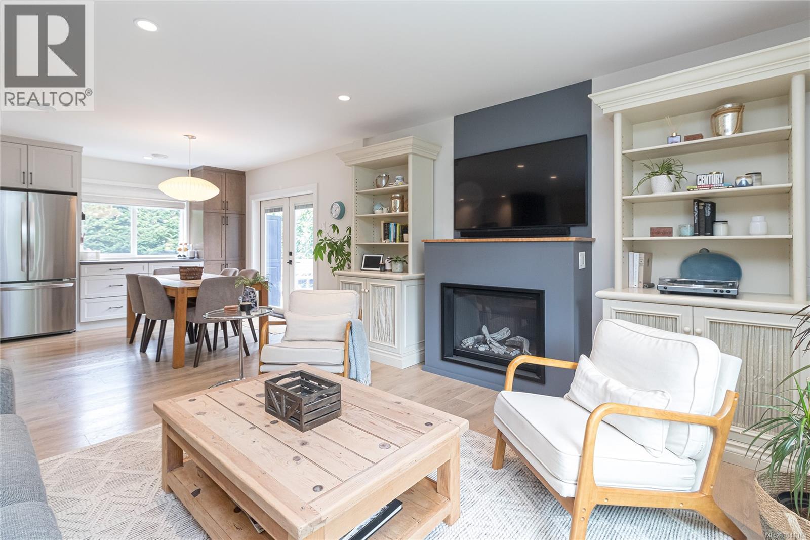  5143 Santa Clara Avenue, Saanich
