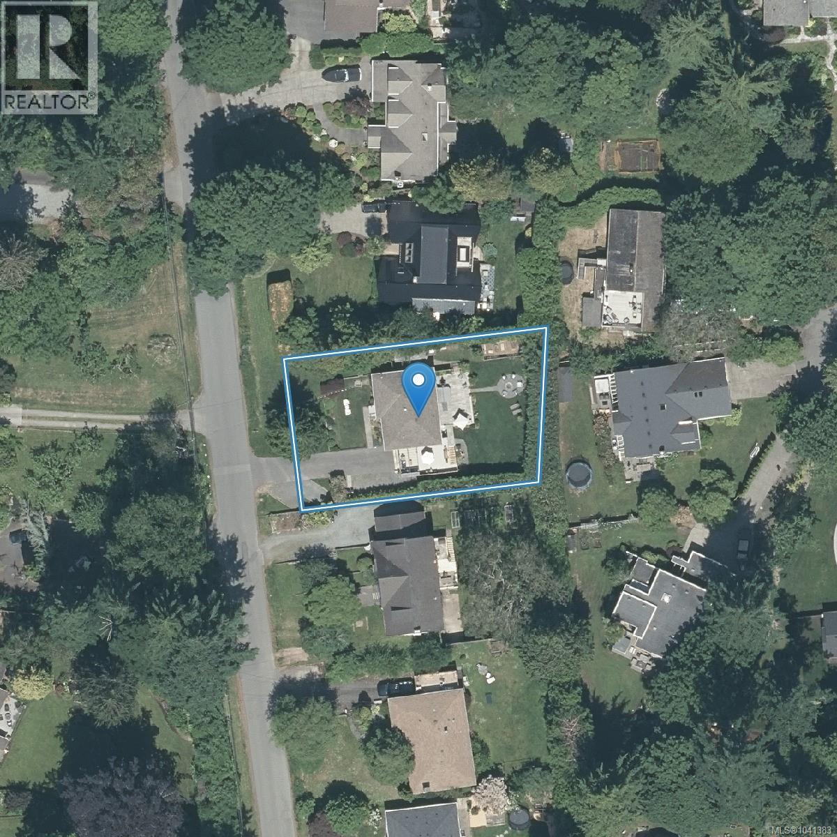  5143 Santa Clara Avenue, Saanich