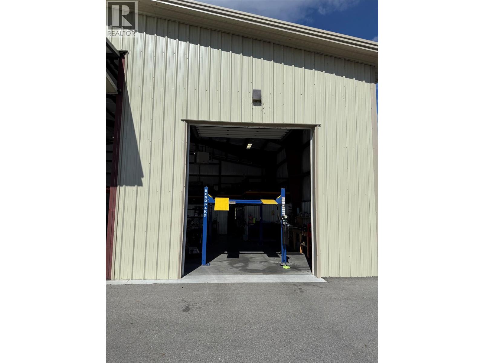 3156 Airport Road, Penticton