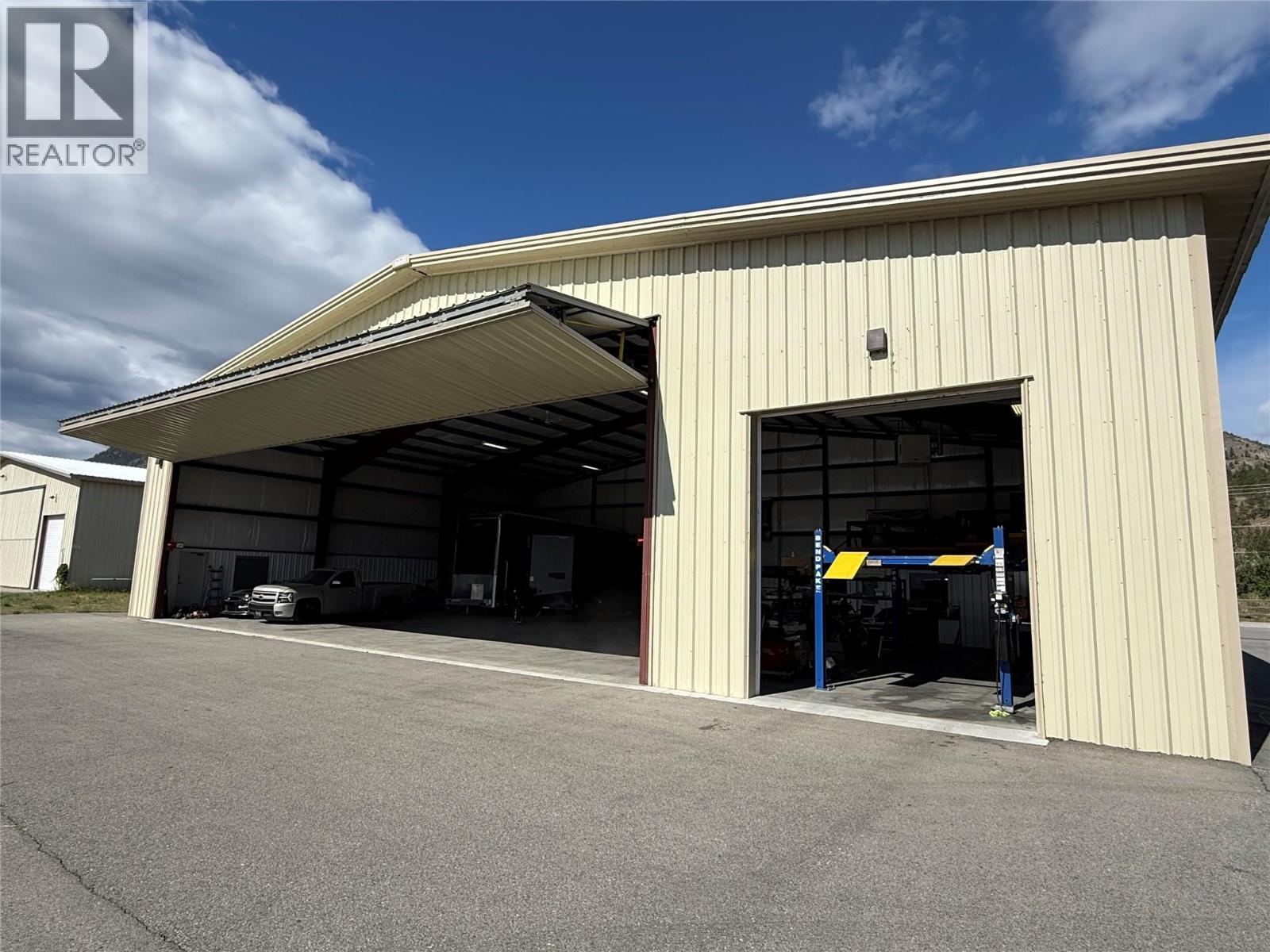 3156 Airport Road, Penticton