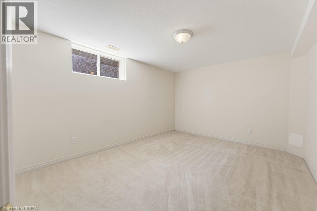 30 COBBLESTONE Drive - 31