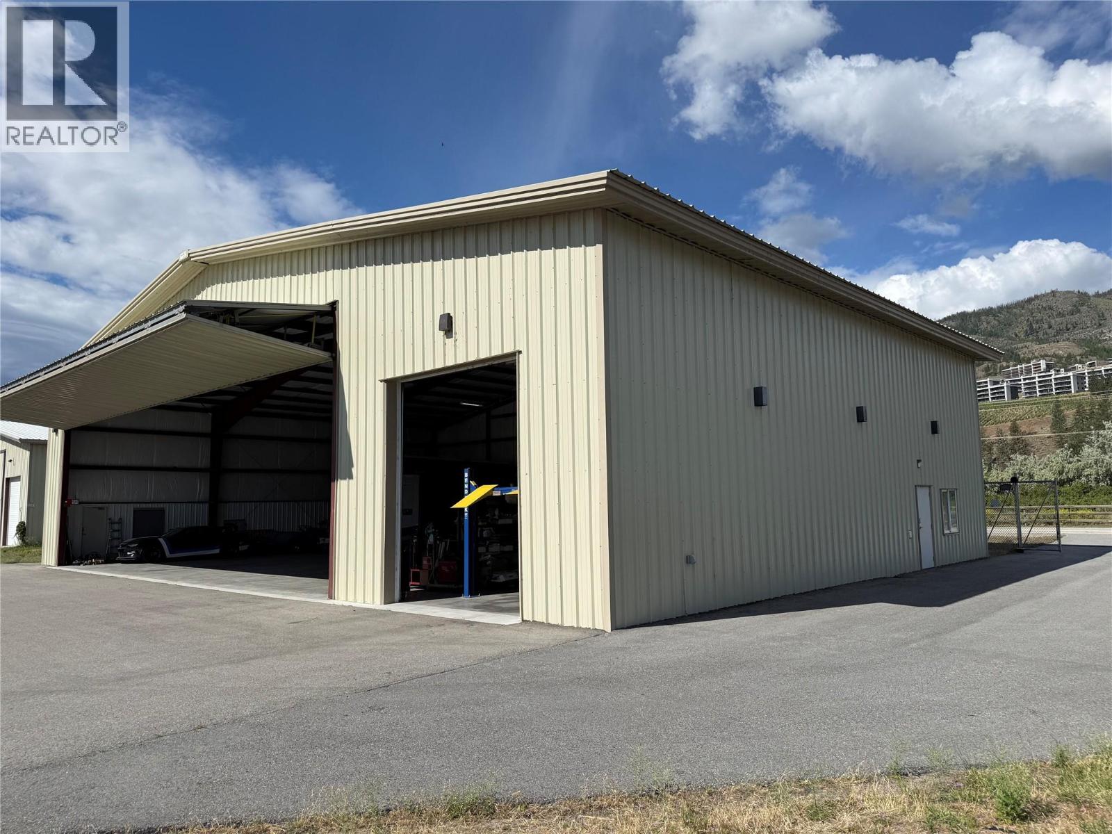 3156 Airport Road, Penticton