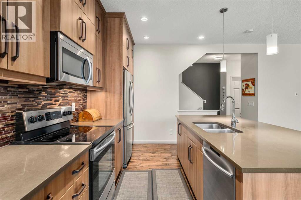 158 Skyview Point Crescent NE - 12