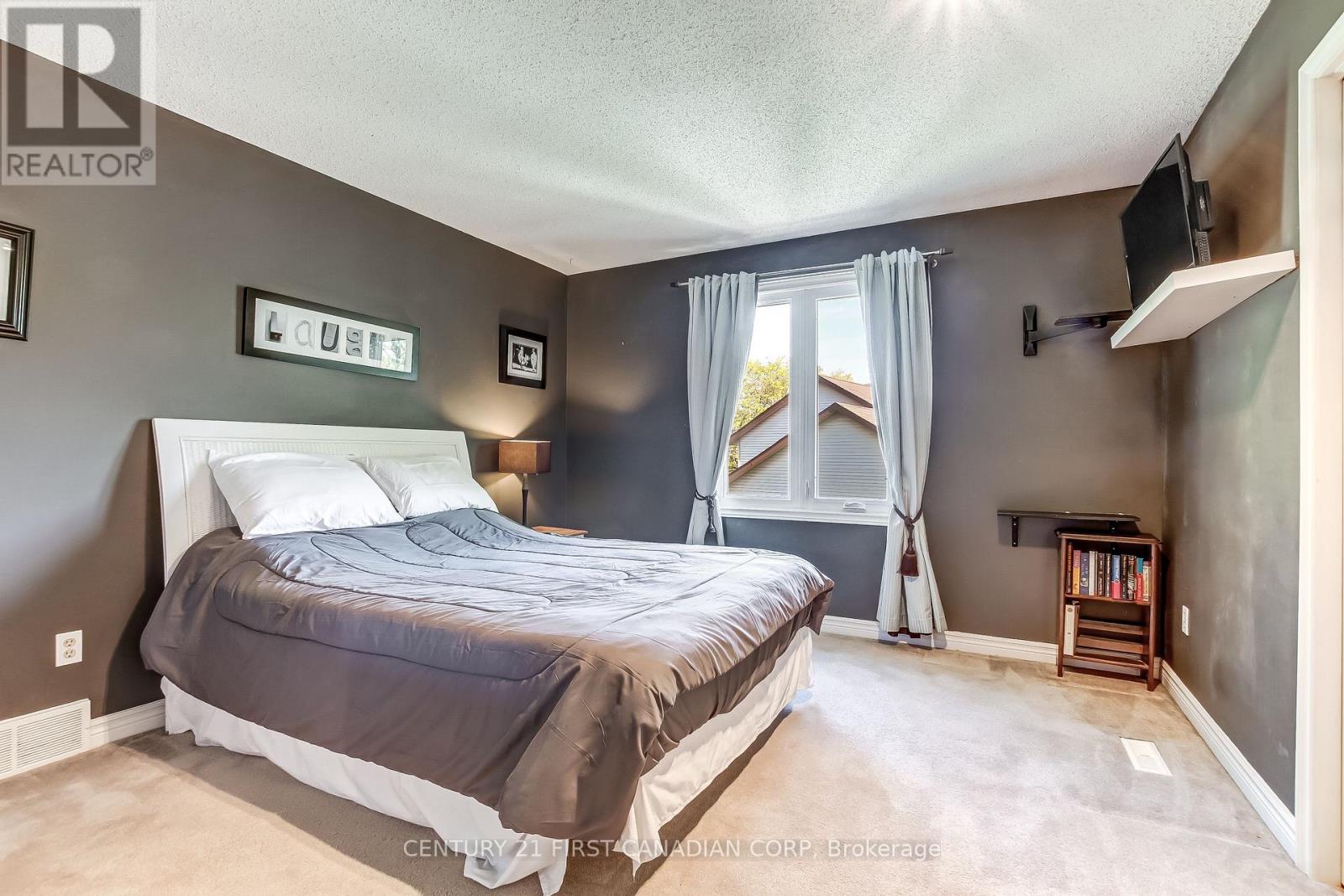 47 MONTE VISTA CRESCENT - 25