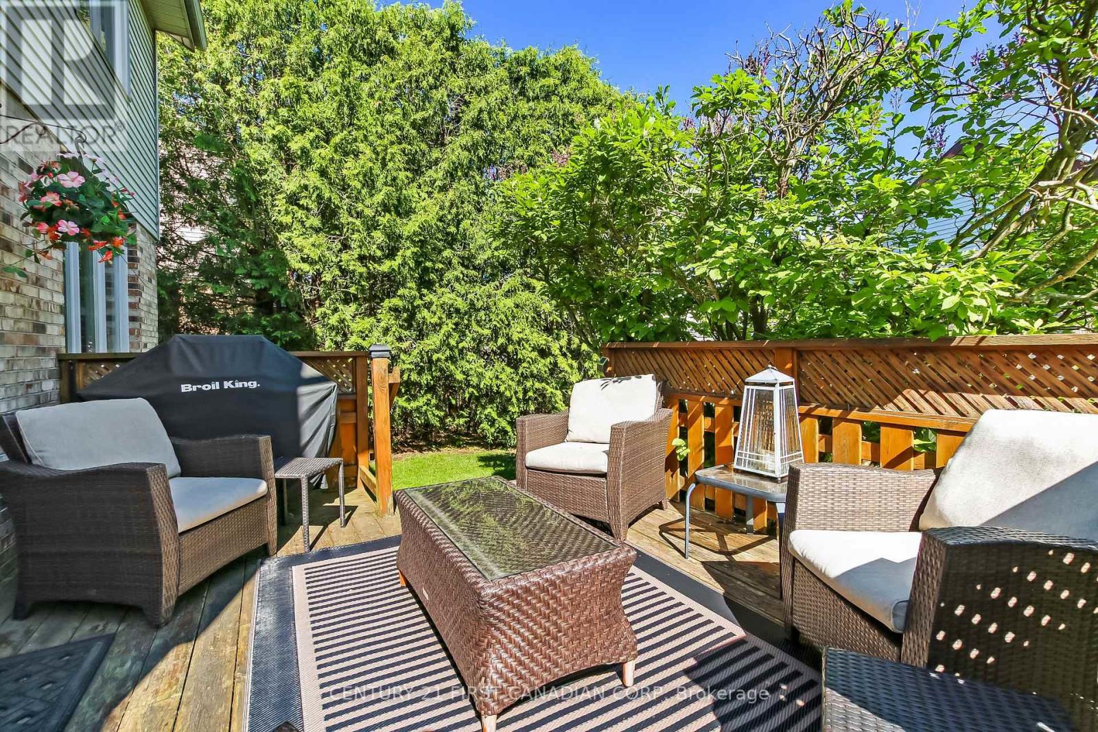 47 MONTE VISTA CRESCENT - 32