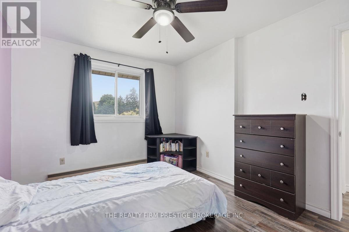 616 WILKINS STREET - 15