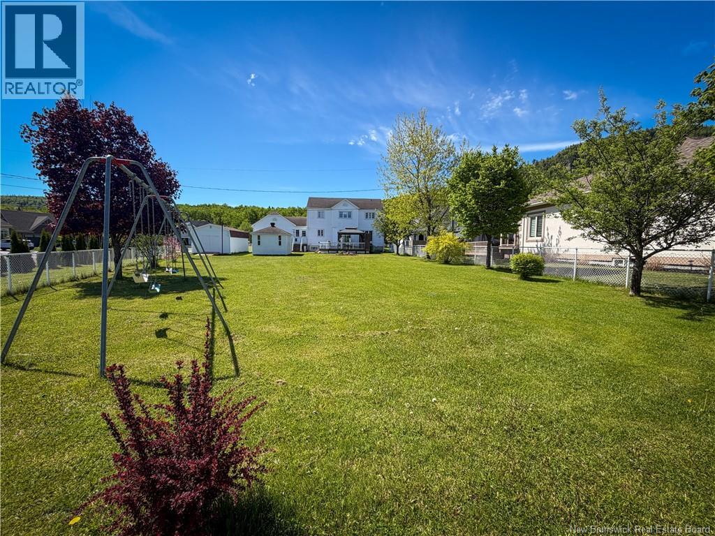 22 Brook Terrace - 35