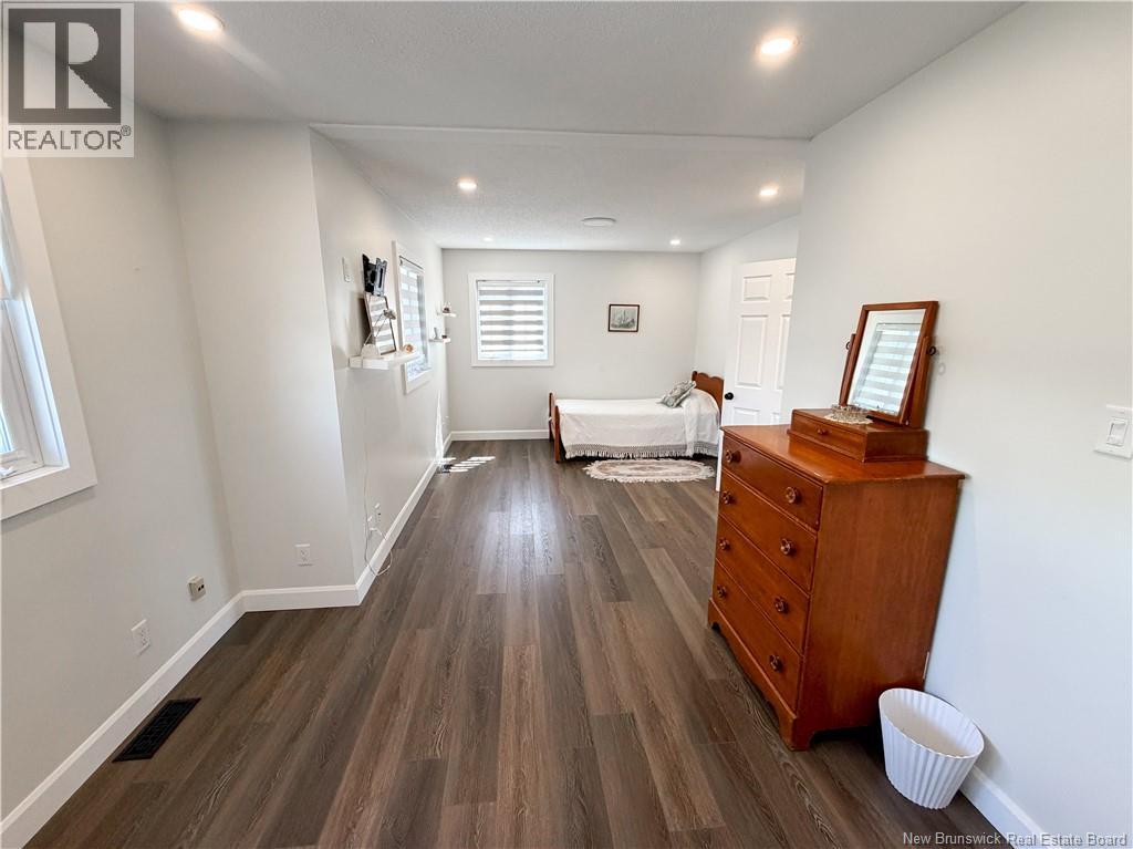 22 Brook Terrace - 22