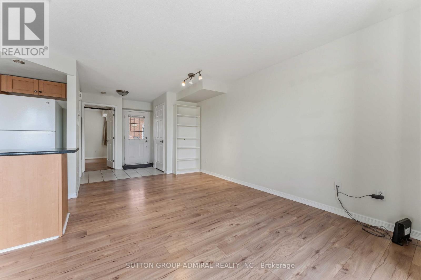 #9 130 ROCHESTER STREET - 18