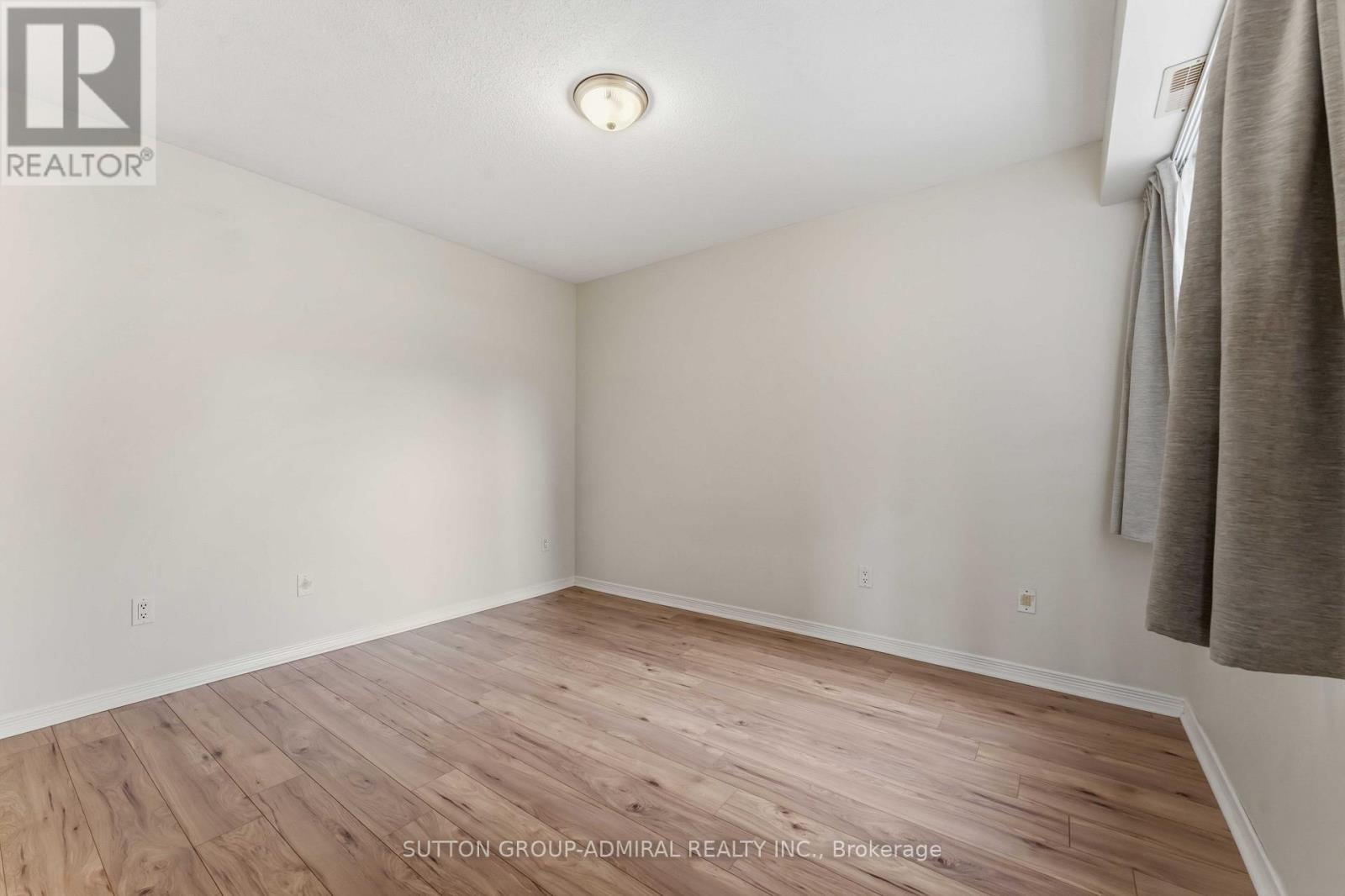 #9 130 ROCHESTER STREET - 25