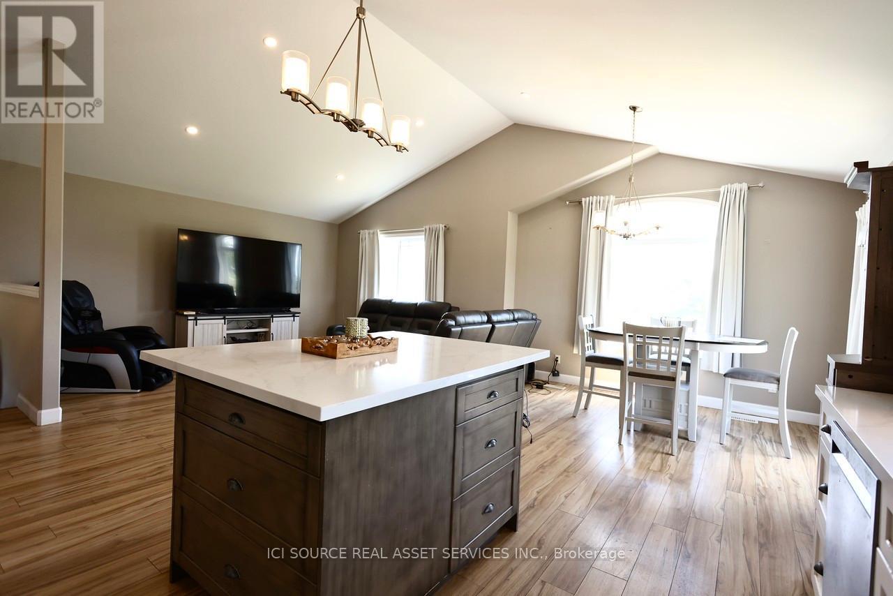1611 HARMONY ROAD - 11