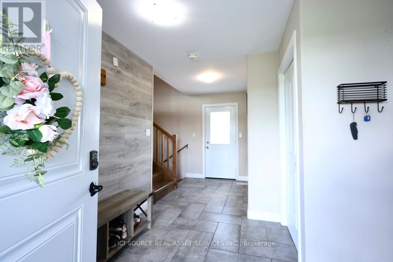 1611 HARMONY ROAD - 6