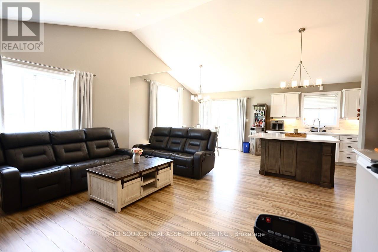 1611 HARMONY ROAD - 9