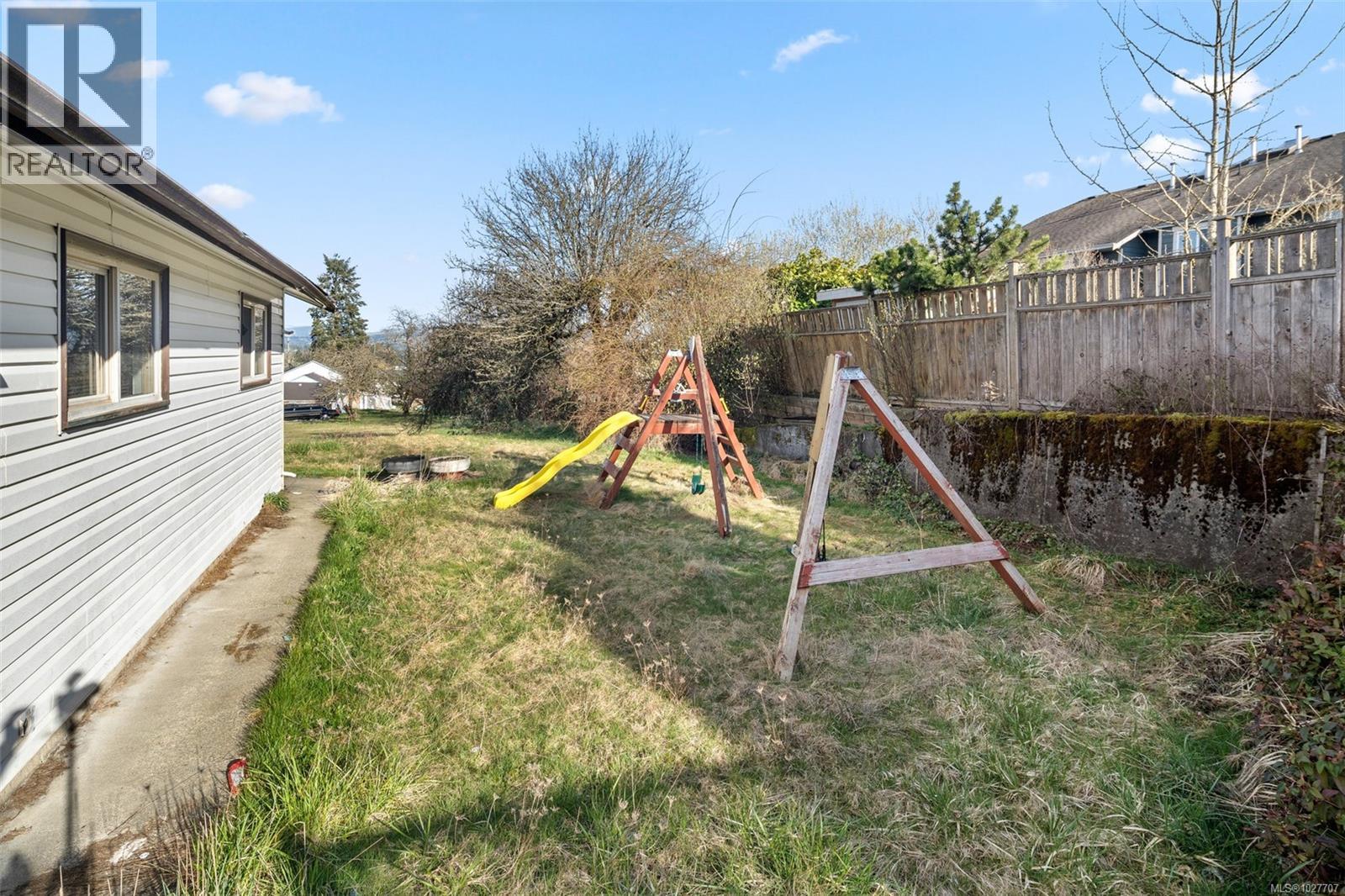 6128 Marsh Rd - 6