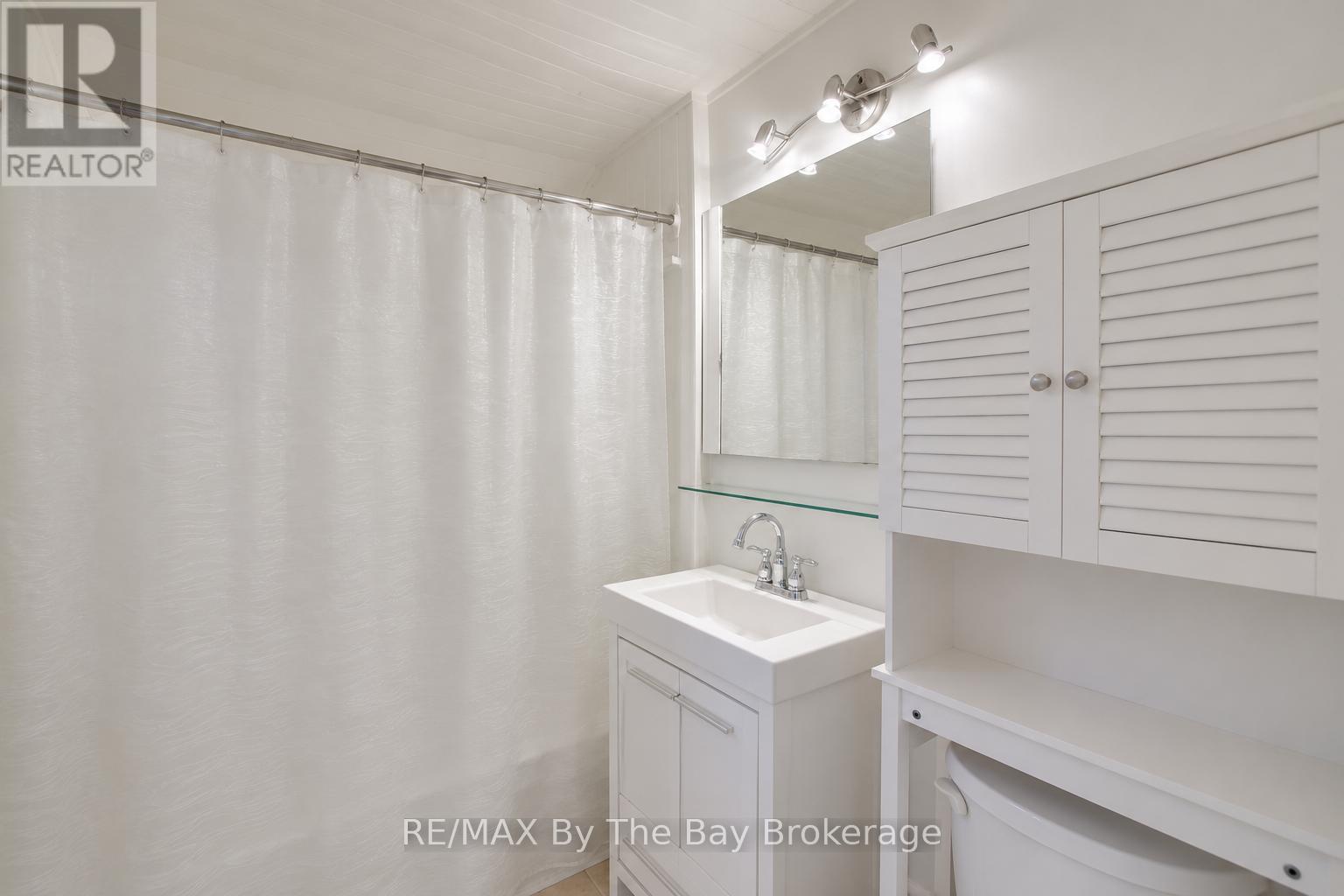 103 SUNNIDALE ROAD S - 14