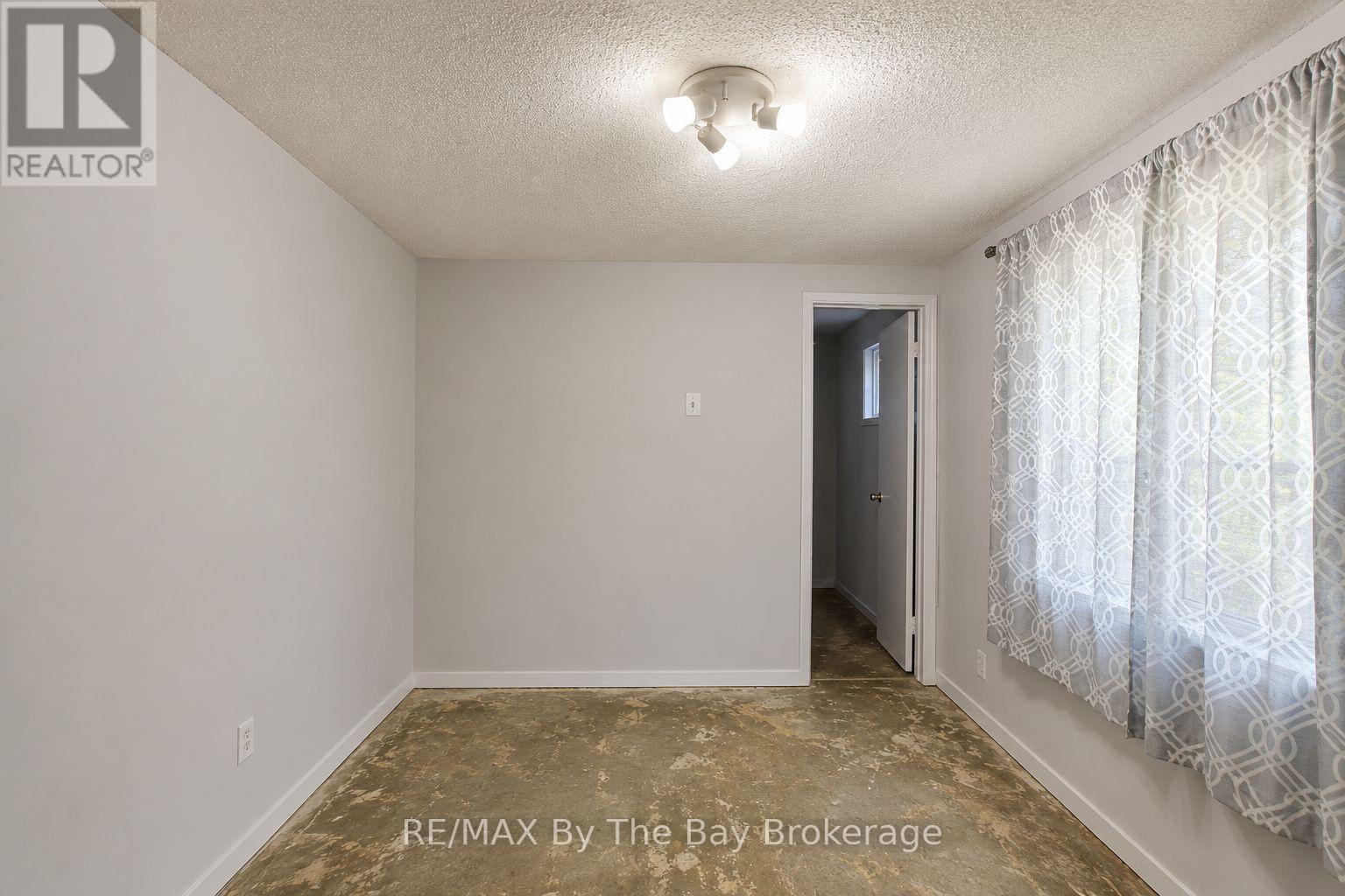 103 SUNNIDALE ROAD S - 22